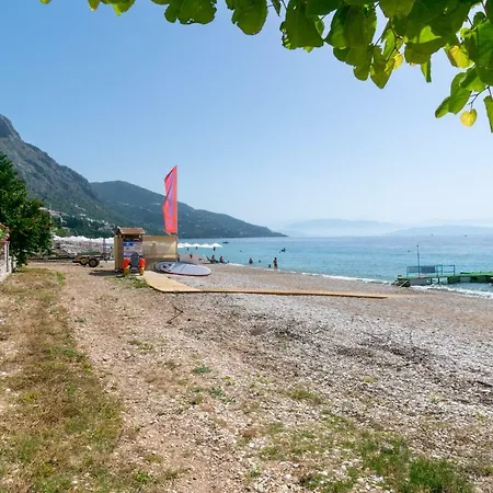 Beachfront Villa *